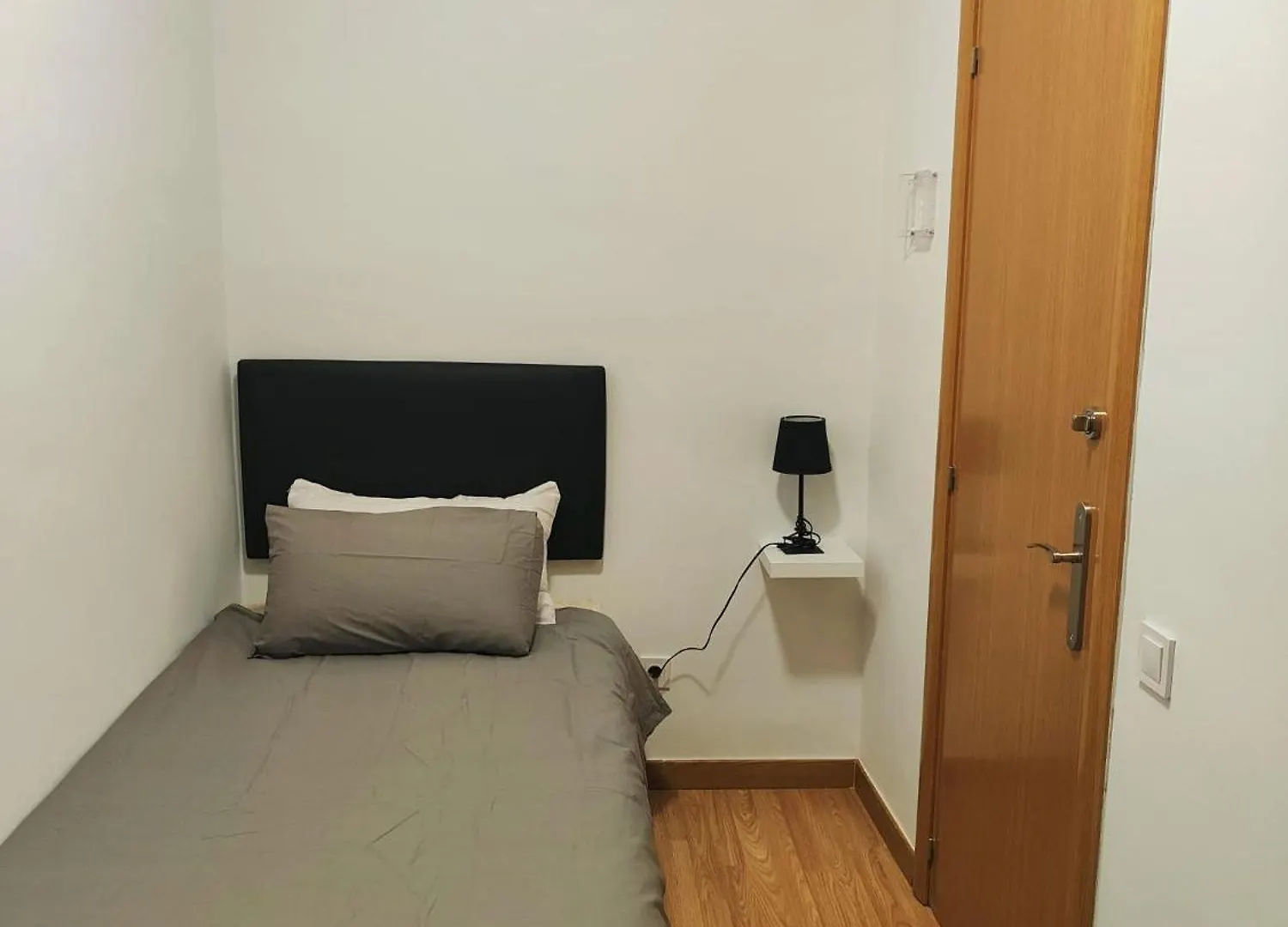 Apart Granollers Centre